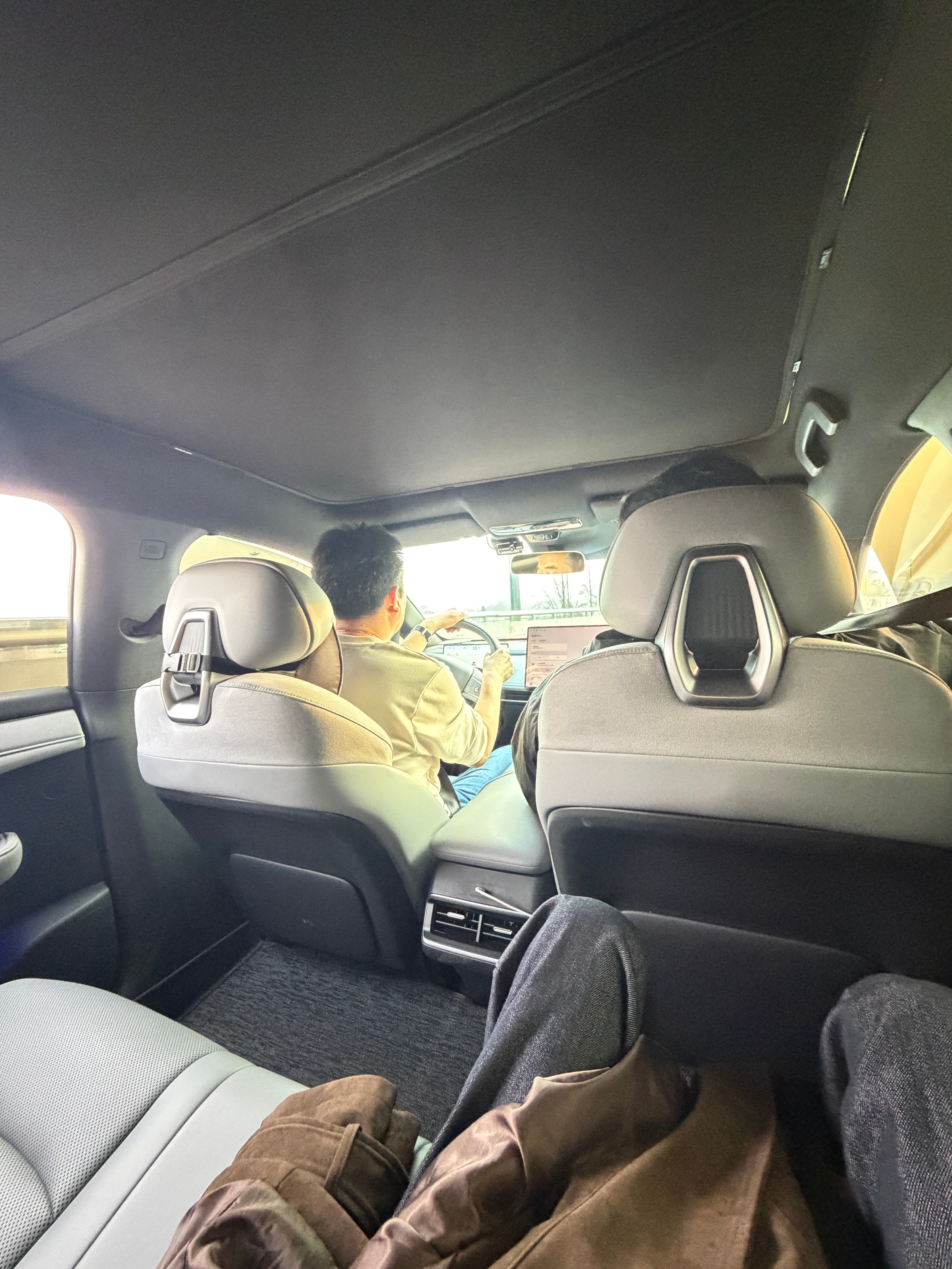 打了个日产N7谁懂做了几个小时飞机上车之后的救赎感这座椅也太舒服了…北京·首都