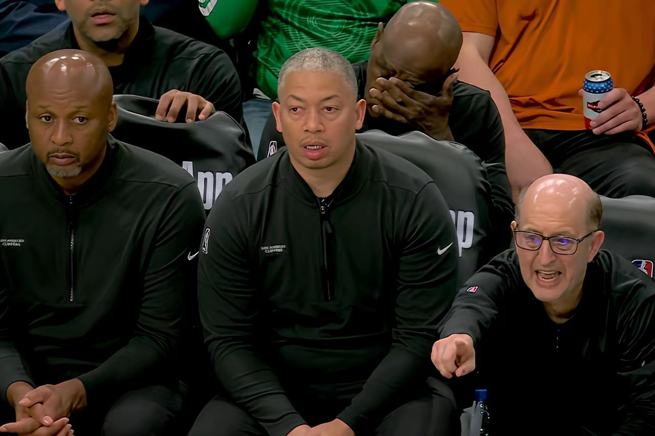 屋漏又逢连夜雨，快船竟输给摆烂的国王，实在想不通！主要有两点：其一，主力加兰和科