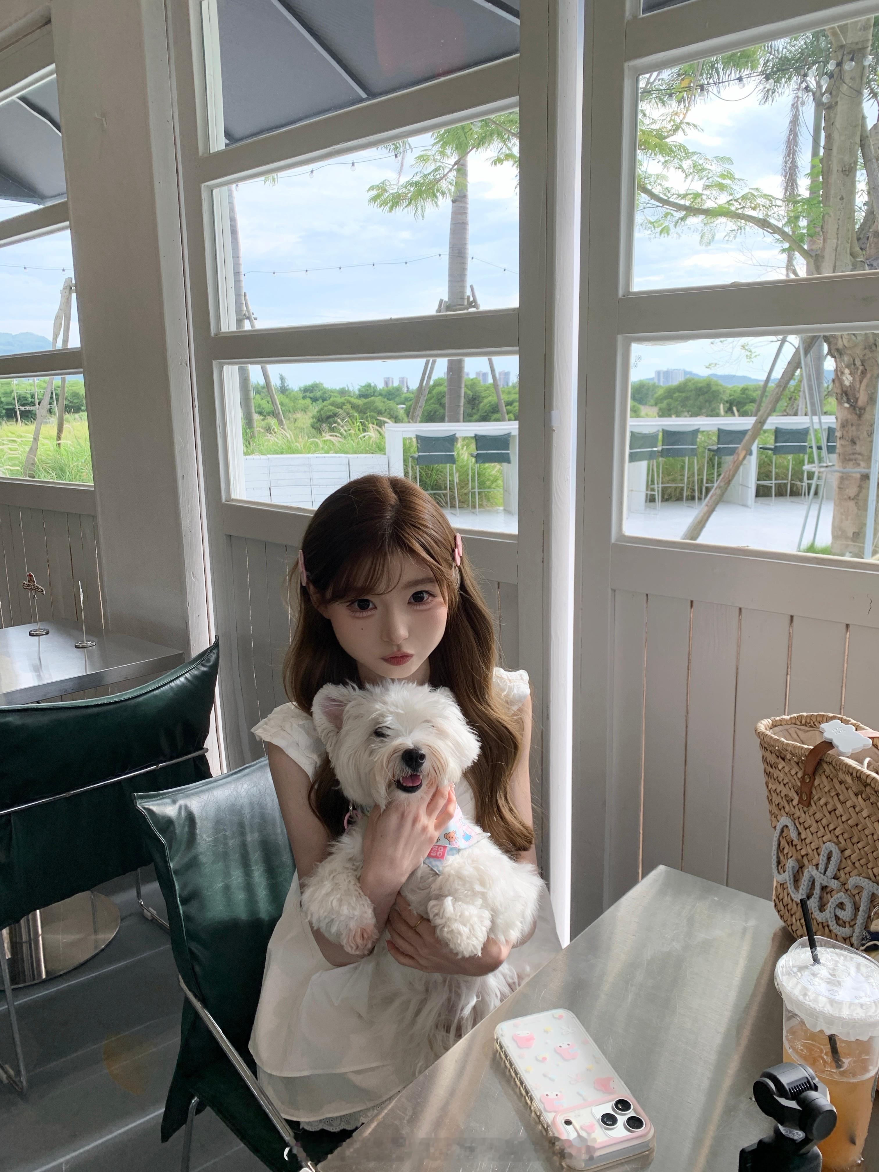 世界是因为有你存在才变得有色彩的呀⸜(๑'ᵕ'๑)⸝⋆*🐾🍀