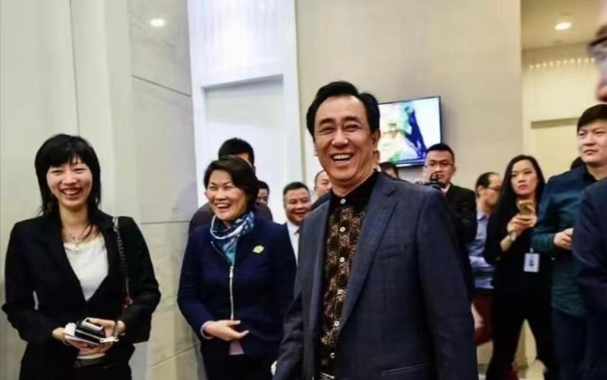 疯了！许家印的烂账居然还有人敢接盘！史上最离谱"捡漏"诞生：恒大28.8