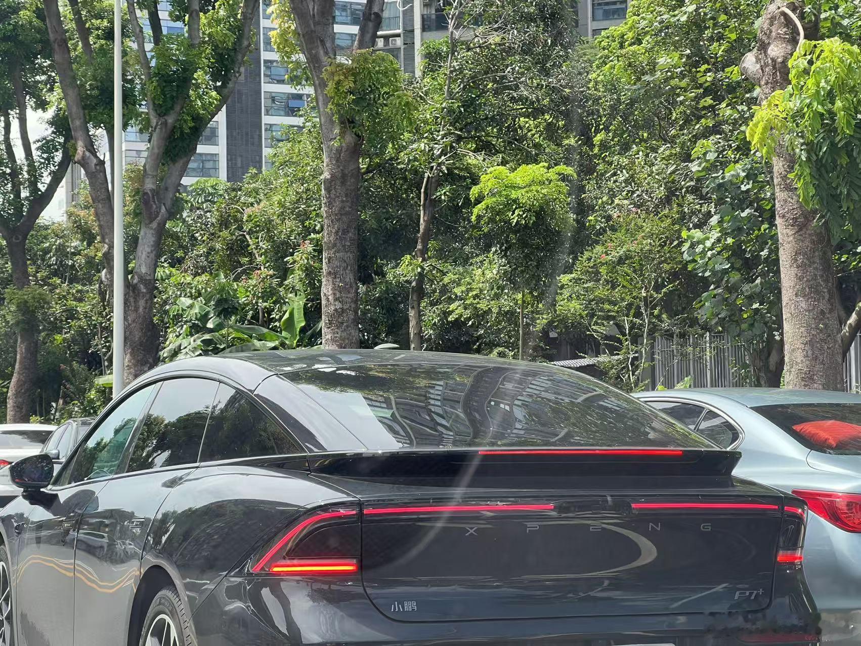 小鹏P7+成功成为了街车，细水长流的，其实是一款车最好的状态小鹏G7马上又上市了
