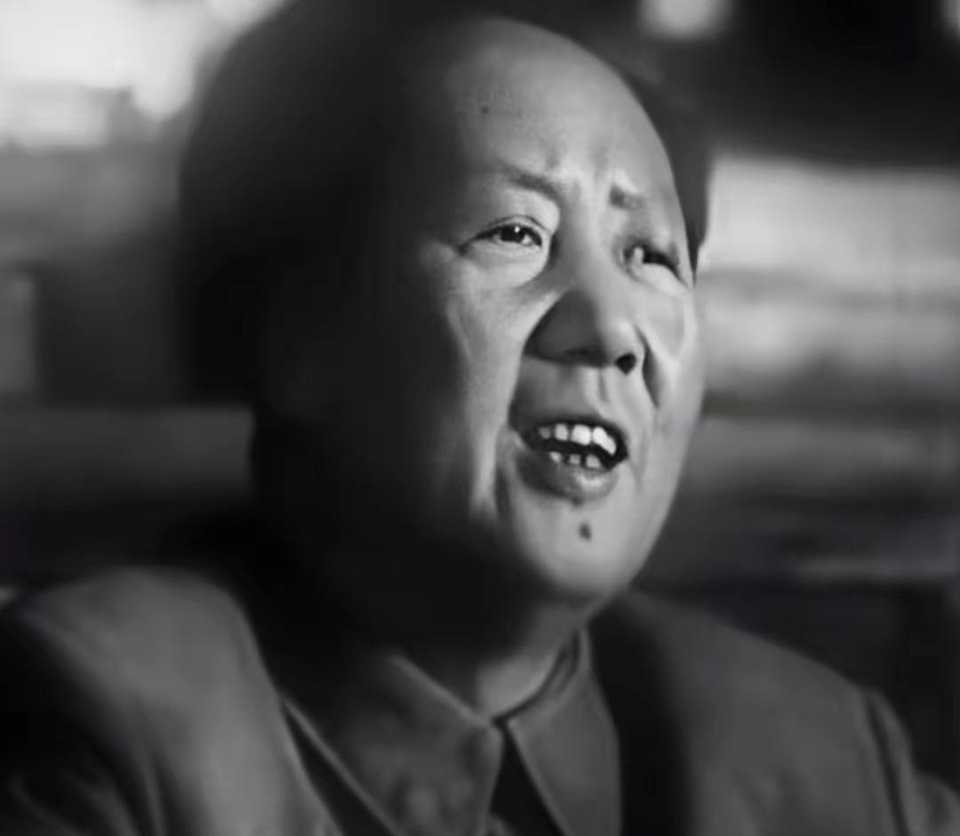 毛主席被当众“刁难”的一次提问。1972年一下午，有年轻记者鼓起勇气问毛主席