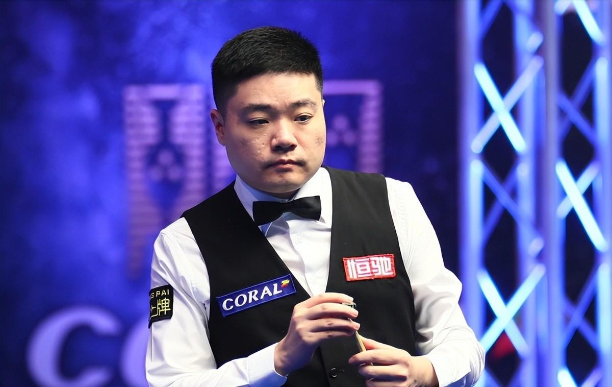 今晚玉山赛场炸了锅，世界第五的赵心童竟以2比5爆冷输给排名第23的老