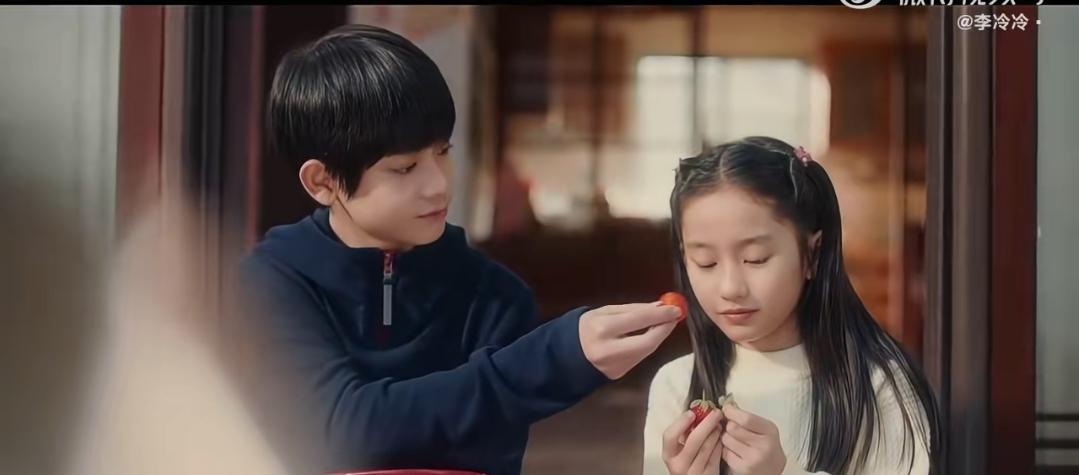 谁懂！《双轨》开播搞突袭，蹲12点却空欢喜有没有追《双轨》的家人？蹲了一上