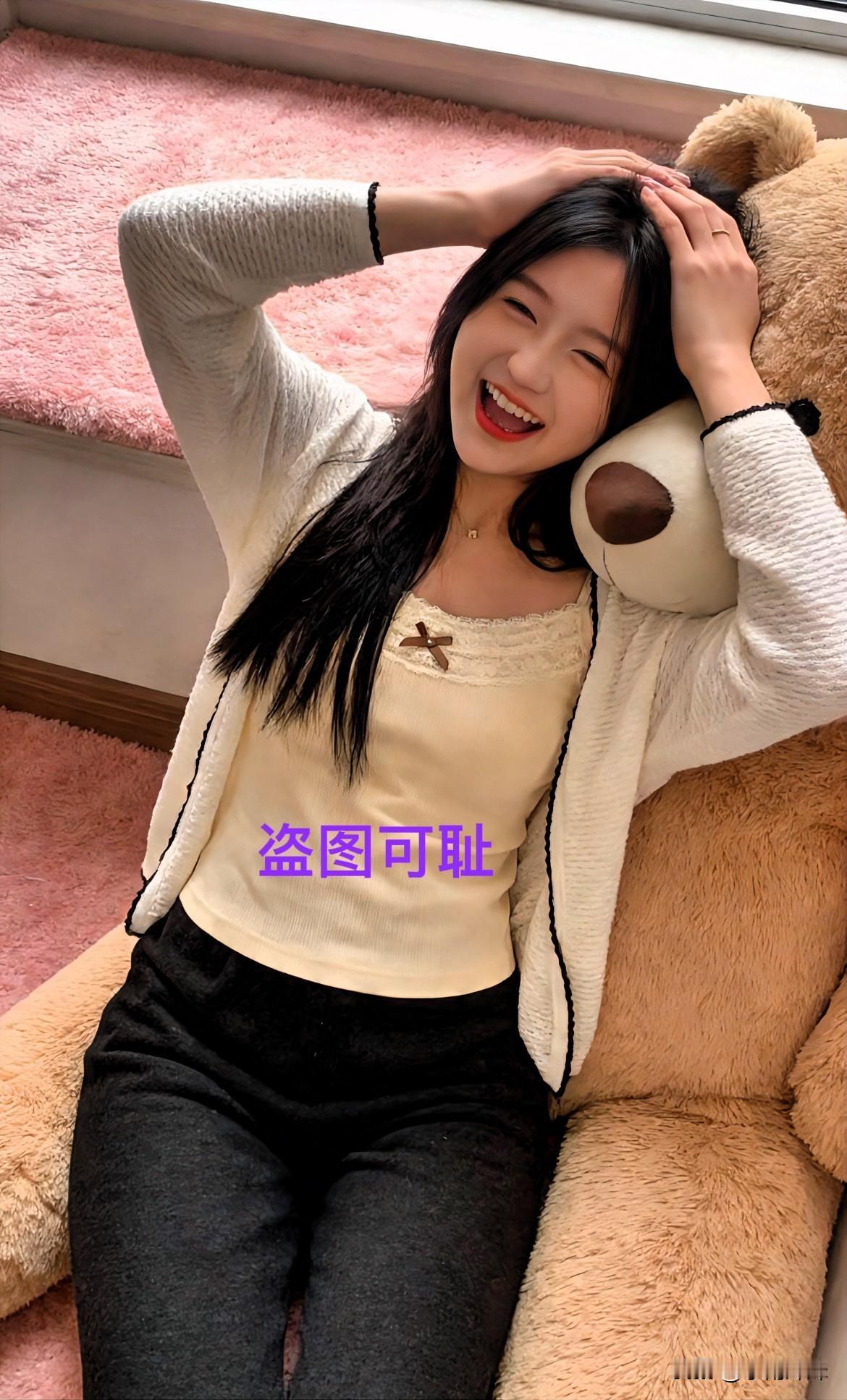 看上去是不是像傻大妞呀傻是从小开始的都说我有点傻傻大妹你总是很傻傻大憨