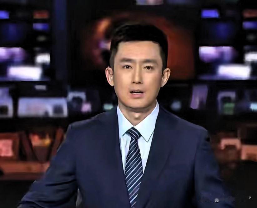 中央电视台换主持人了，最出乎意料的是新来的这俩人竟然都不是什么名校毕业，都是和