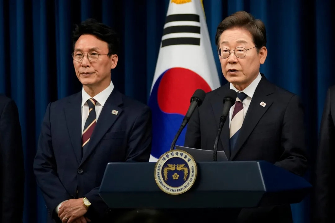 李在明成功当选韩国总统后，也不管美国是否满意了，上来就是三板斧，先把重要位置换上