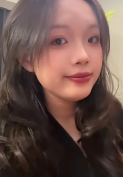 谢浩男的大妹妹昨天发布改造自己的视频，只有3.4万点赞量，只有她一个人出镜，果然