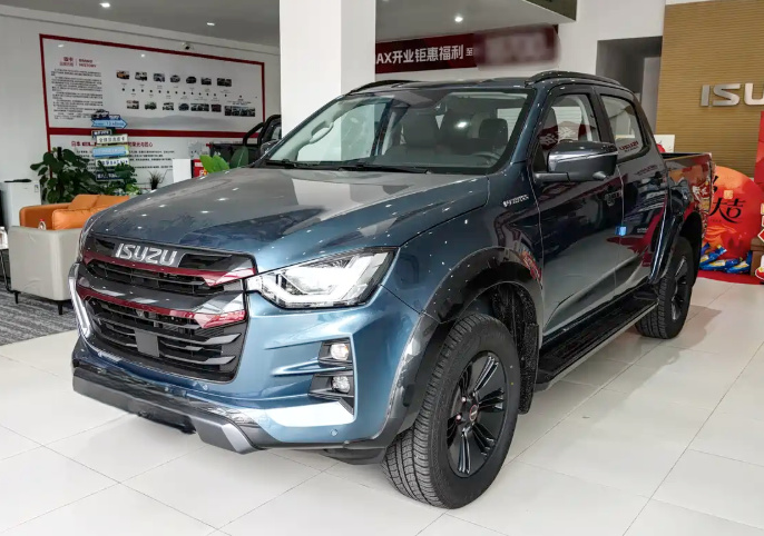 售16.98万起五十铃D-MAX3.0T正式上市，搭载3.0T柴油发动机D-M