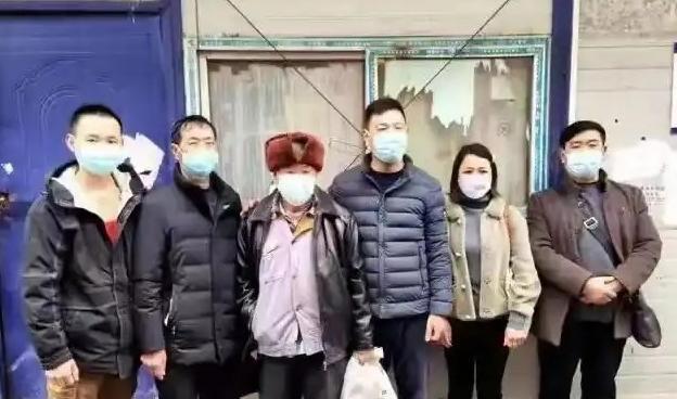 2022年，浙江1拾荒老人被工地老板收留6年，老人被家人接走时，工地老板林有威突