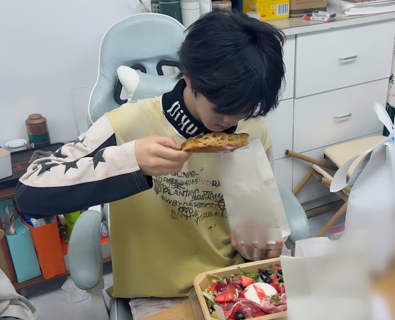 不知道为什么我感觉好居家呀