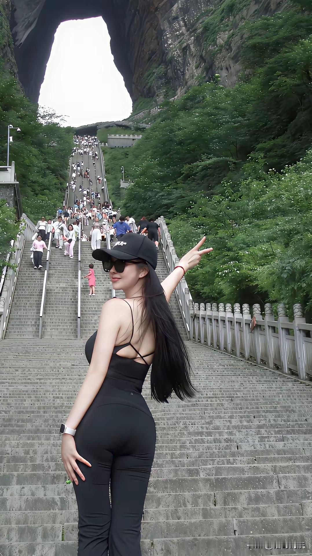 女人就是女人，别把她们当女神！一旦把她当女神，那你肯定配不上她。生活随手