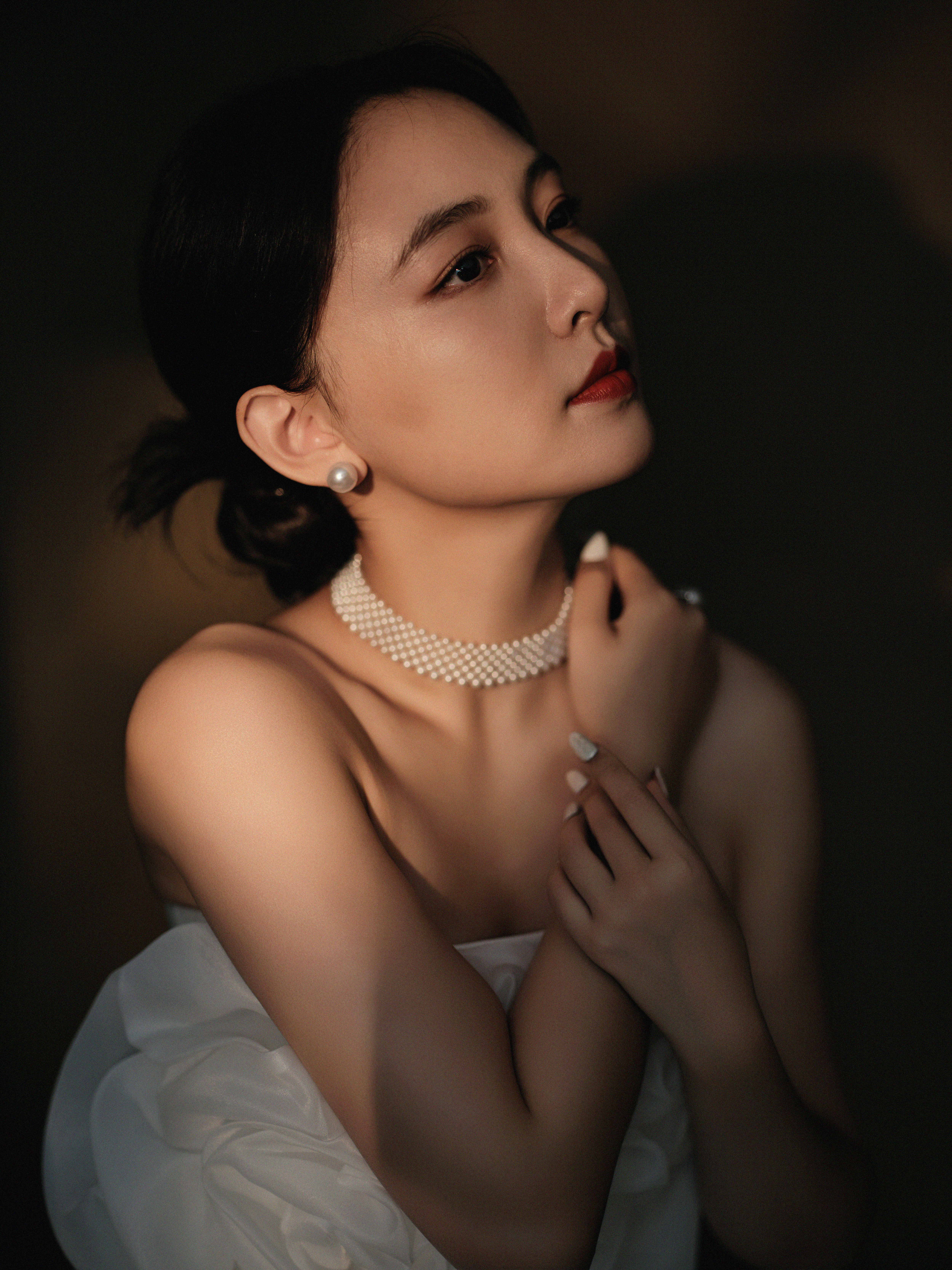 吴倩：轻盈白裙，如仙子般翩翩起舞