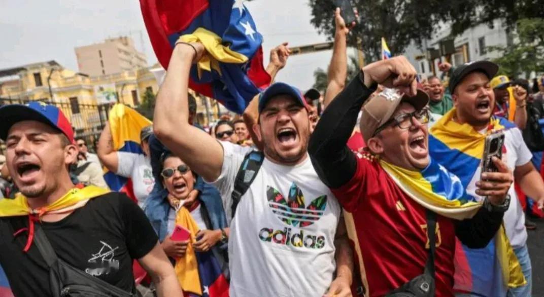 冰火两重天，相同事情的不同反应2026年1月3日，美国对委瑞拉发动空袭的同时