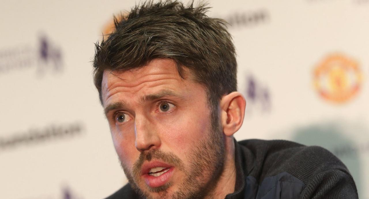 曼联2-0血洗曼城！名帅神话彻底崩了...卡里克带队竟比滕哈格更狠索帅成