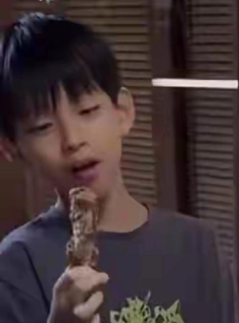 大S这场“母爱保卫战”，打到一半自己先撤了，结局却卡死了前夫的命门。十年婚姻，