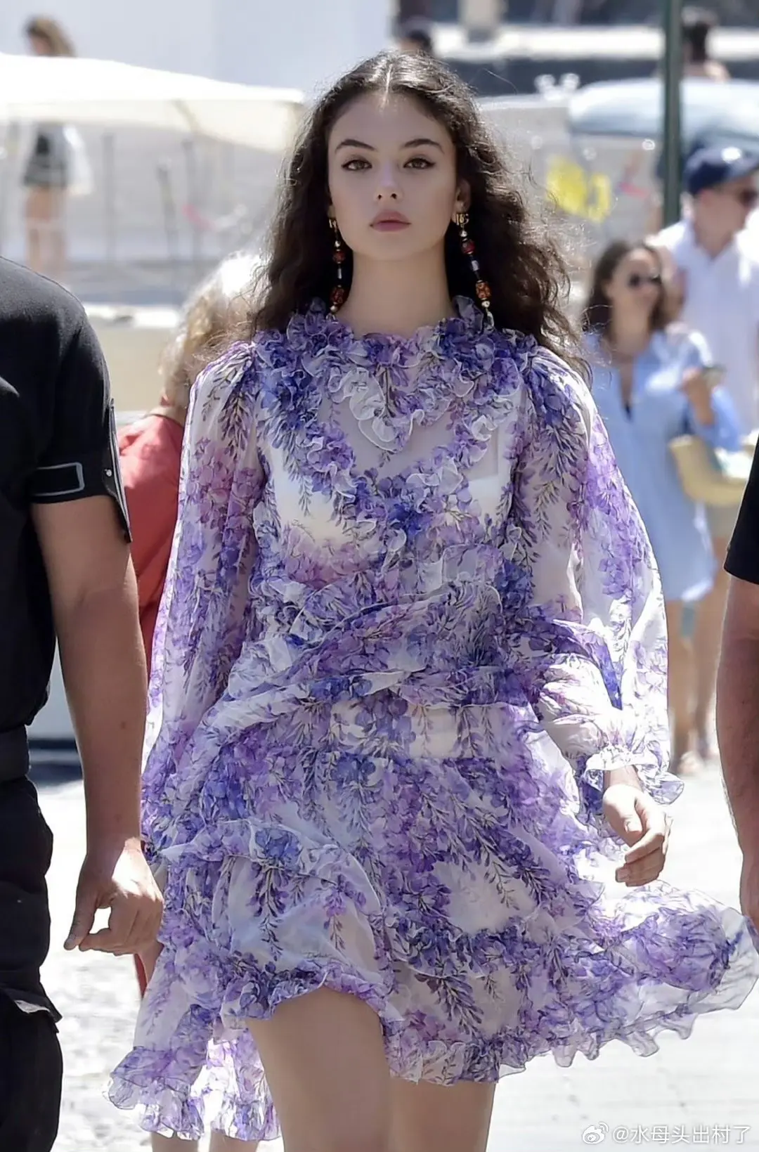 球花的女儿，从小美到大！