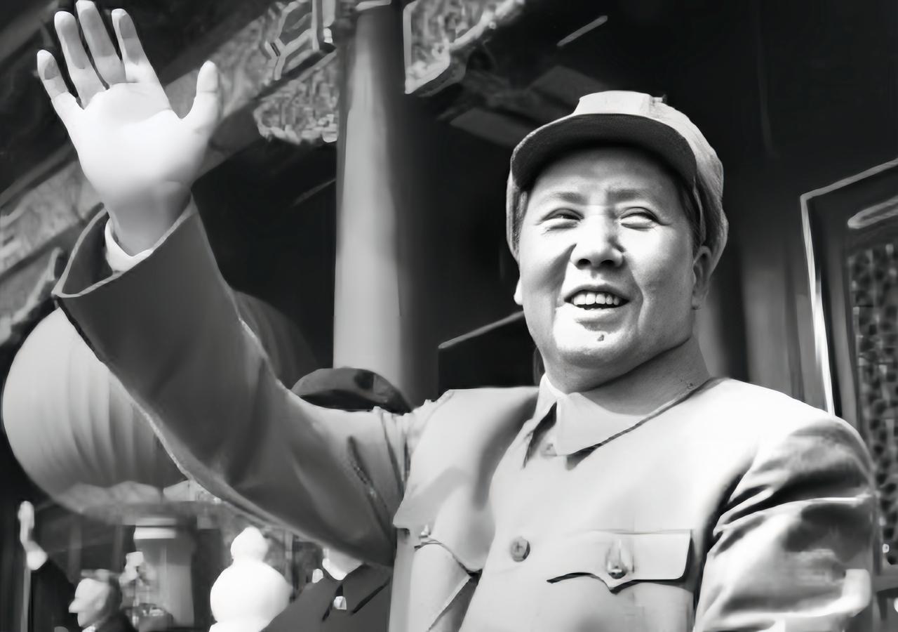 几个在高校带研究生的小伙伴，不约而同地告诉我：今年，他们接收到了很多国外留学生的