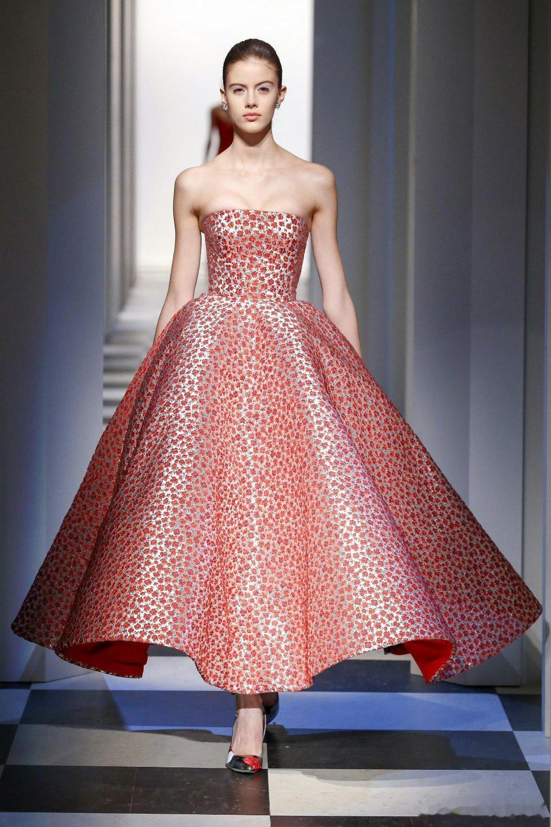 OscardeLaRenta美丽晚礼服💞​​​