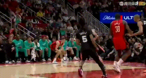 逆转关键！谢泼德20+2+4：末节狂飙12分好疯狂。末节初3分抢断一波9:0让