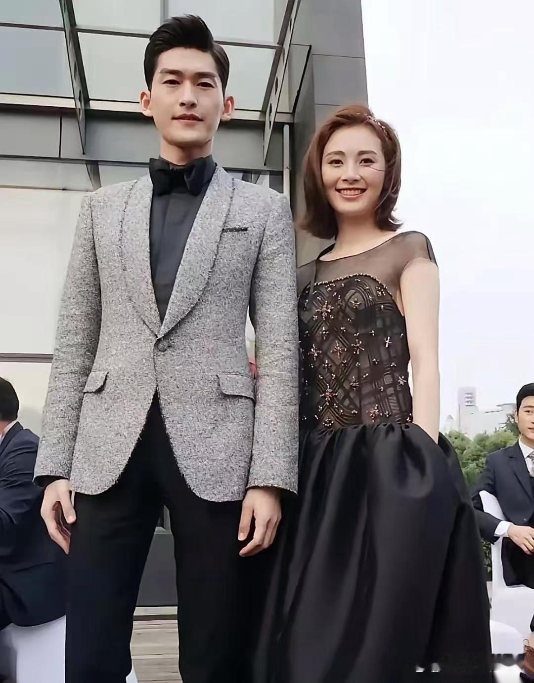 等待了太久太久，心心念念的愿望终于实现，终于让我盼到了！能够亲眼见到张翰的这一刻