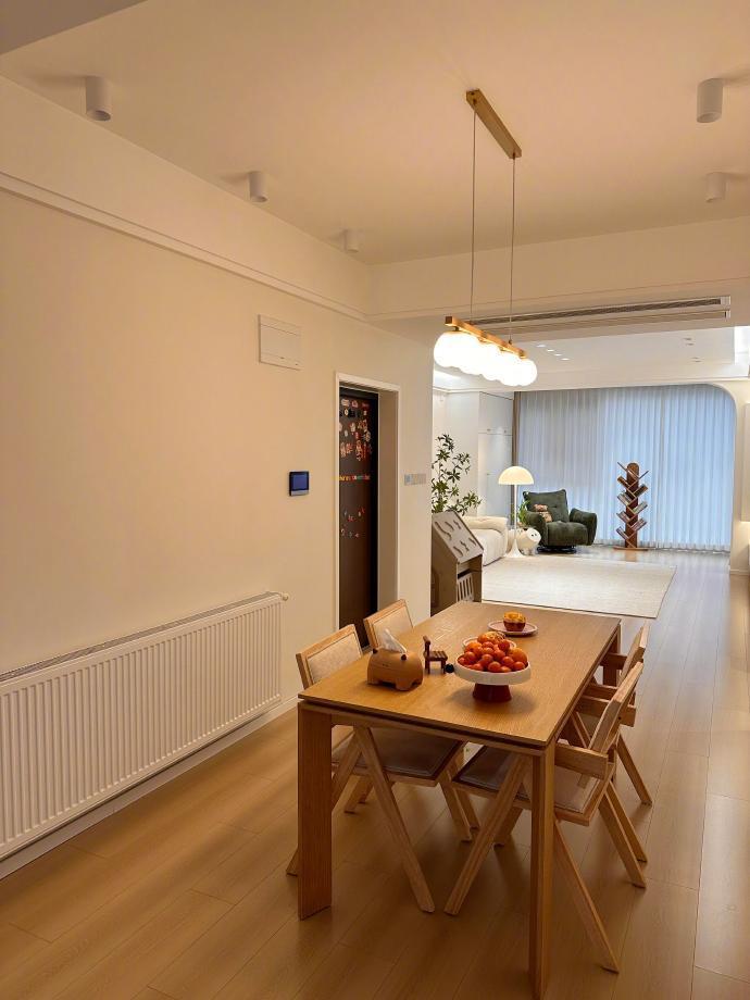 越容易知足的人，获得幸福的概率就越高。因为普通人随着年龄的增长，失去的东西会越