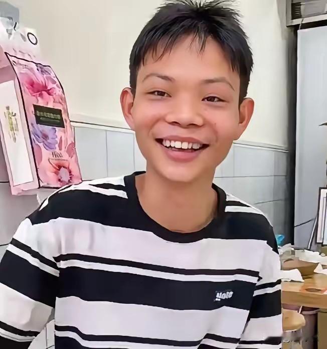 为什么要这样对待一个孩子？他才16岁走到别人的前面，我们就眼红了吗？这个孩子