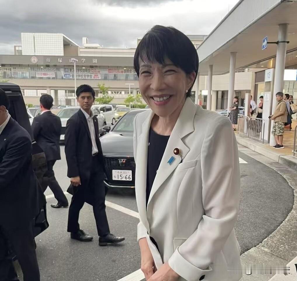 中日关系本身就不正常，日本不像战败国，也不认可自己的侵略行为！日方一错再错。