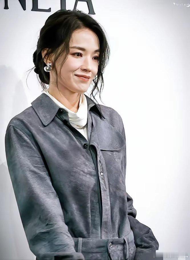 千万别信男人丁克这种鬼话舒淇就是吃了这个亏。想当初冯德伦为了和她在一起，承诺不介