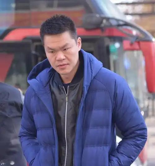 广东宏远换帅内幕曝光！四大名宿争位，谁才是救得了这艘烂船的人？ 网传朱芳雨将