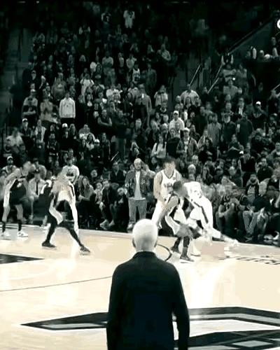 什么叫天赋碾压？看看文班亚马就知道了。“希腊怪兽”扬尼斯·阿德托昆博，那