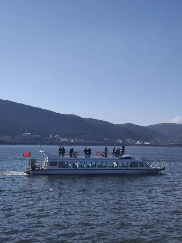 云南楚雄游船侧翻已致2死云南楚雄游船侧翻已致2死：大年初一的悲剧，给所有出游家