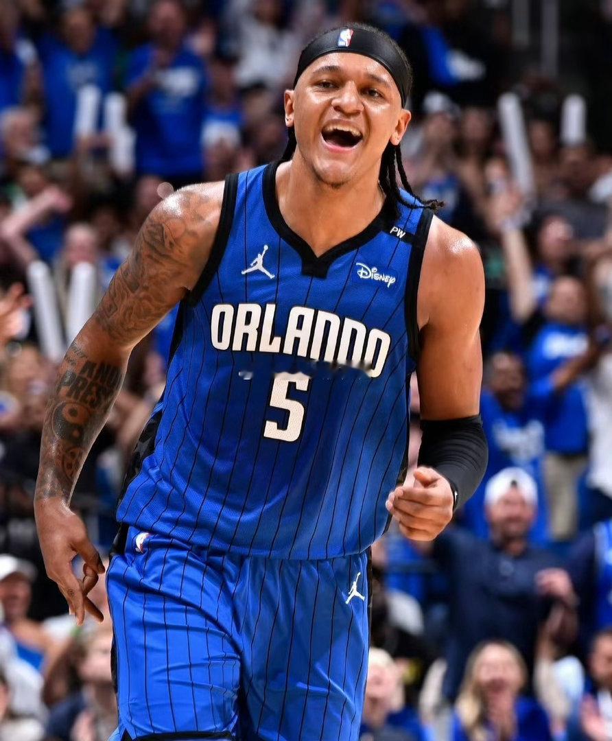 同是状元秀，班凯罗和坎宁安的数据和表现：1、班凯罗——状元秀，23岁，身高208