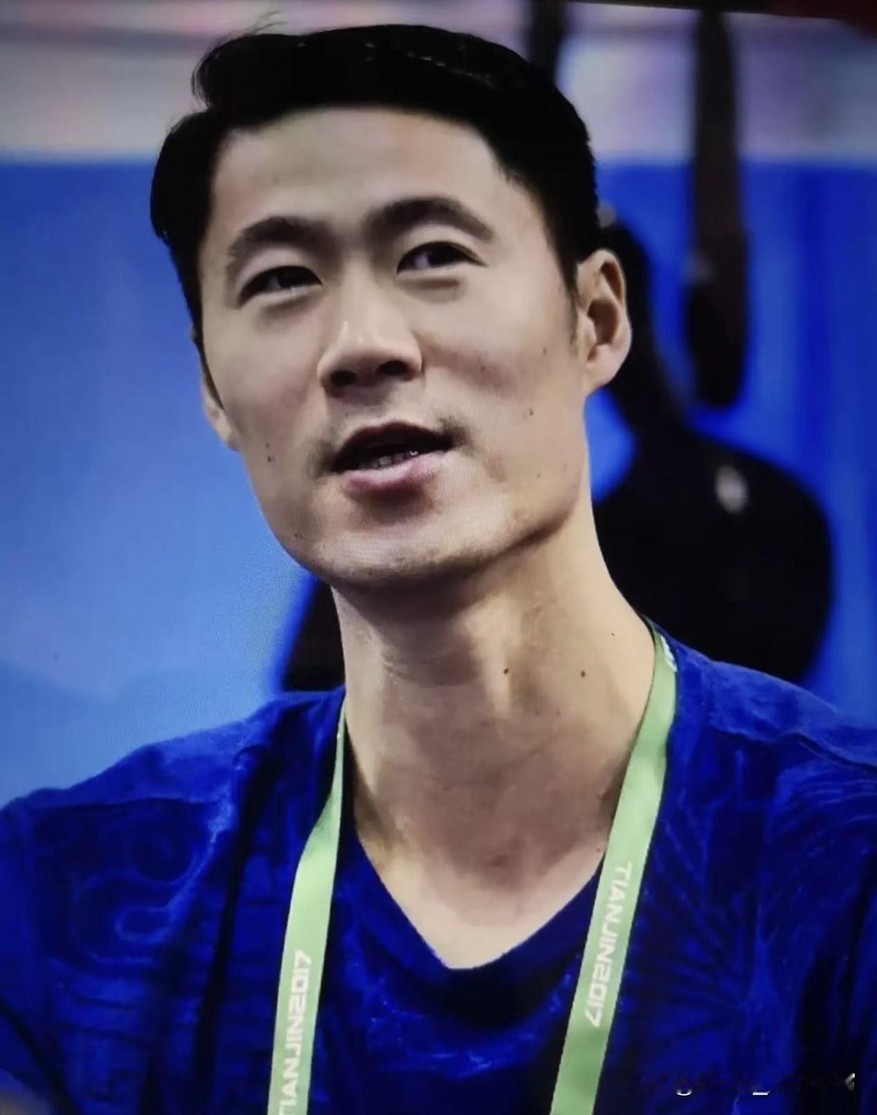 樊振东这冠军拿得，让人服气，也让人揪心啊！一个长时间不打国际参赛、不参加排名