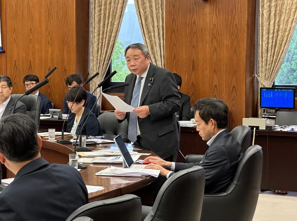 6月25日晚上日本参议员石平在社交媒体上发了一段话，说自己当天在参议院外交防卫委
