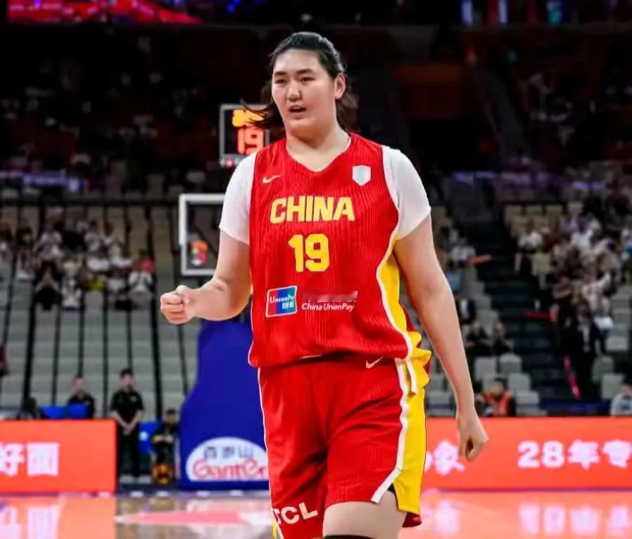喜欢中国女篮，输赢都无所谓。就喜欢张子宇打球，因为有很多笑点。中国女篮也就这样