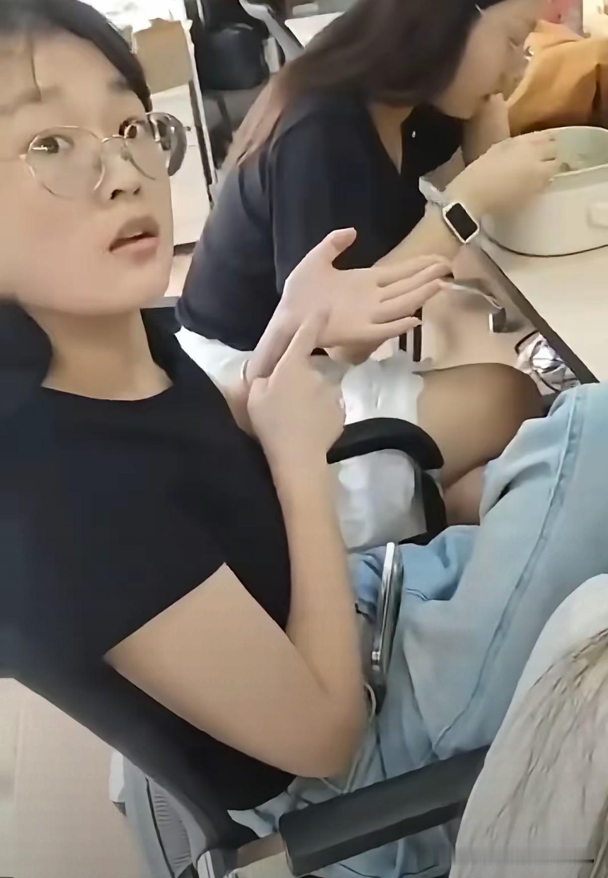 这下咱们可算是见识到什么叫“因小失大”了。就为了二三十块钱的外卖，不仅白嫖，