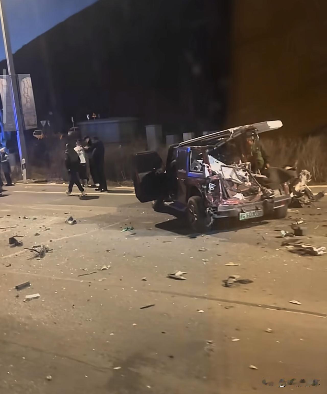 为什么买车一定首先考虑安全性？11月20日张家口崇礼车祸就是最好的证明，如果