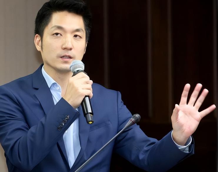 蒋万安最新表态，公开支持蔡康永！10月5日，蒋万安面对媒体直接表示：“我支持而且