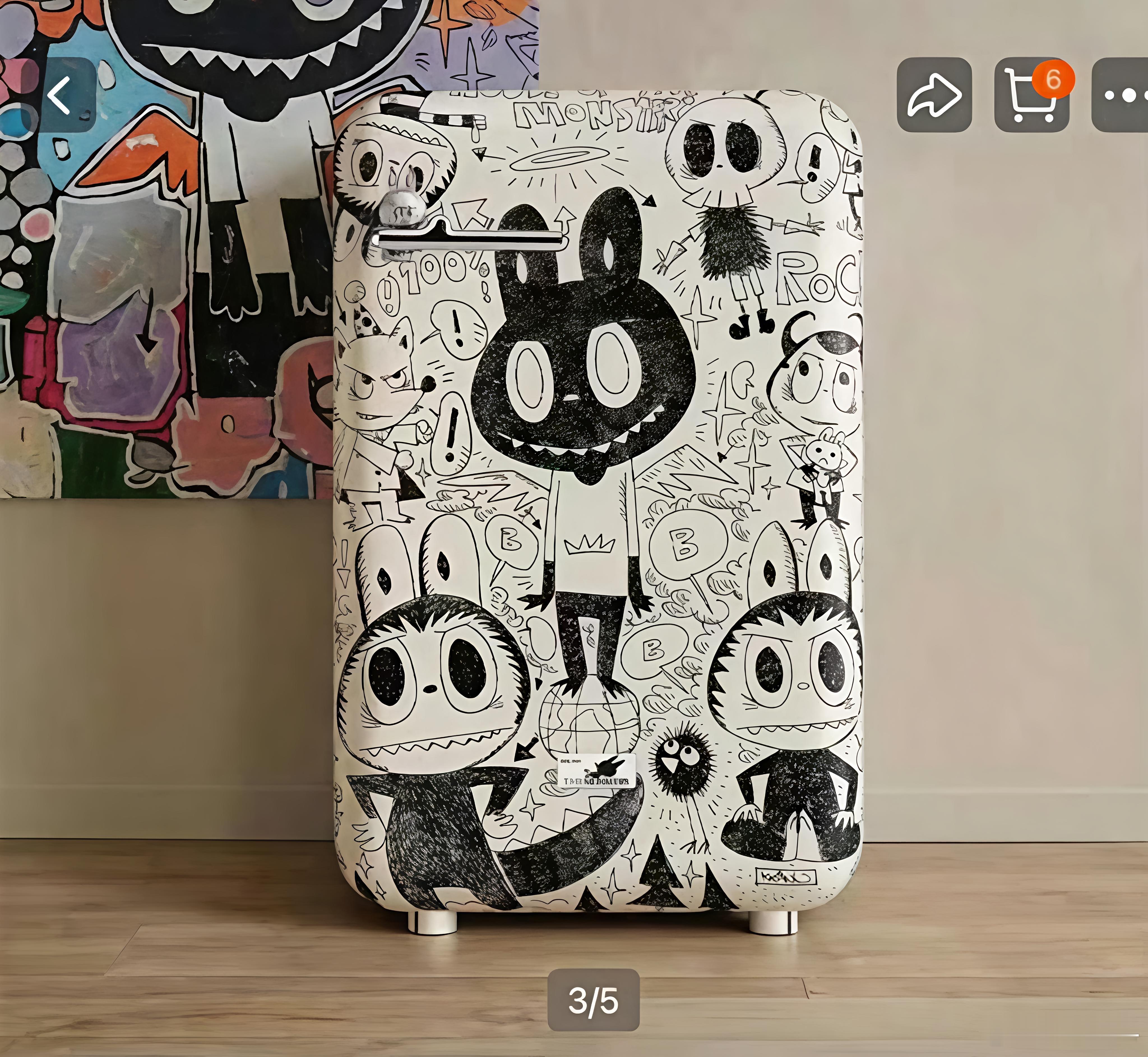 labubu冰箱溢价3000元不会真的有人花钱买这东西吧？你买个别的品牌，贴个