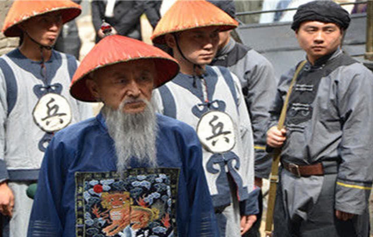 1895年，58岁的张之洞身体抱恙，下属赵茂昌送来的几根人参。张之洞服用后接连让