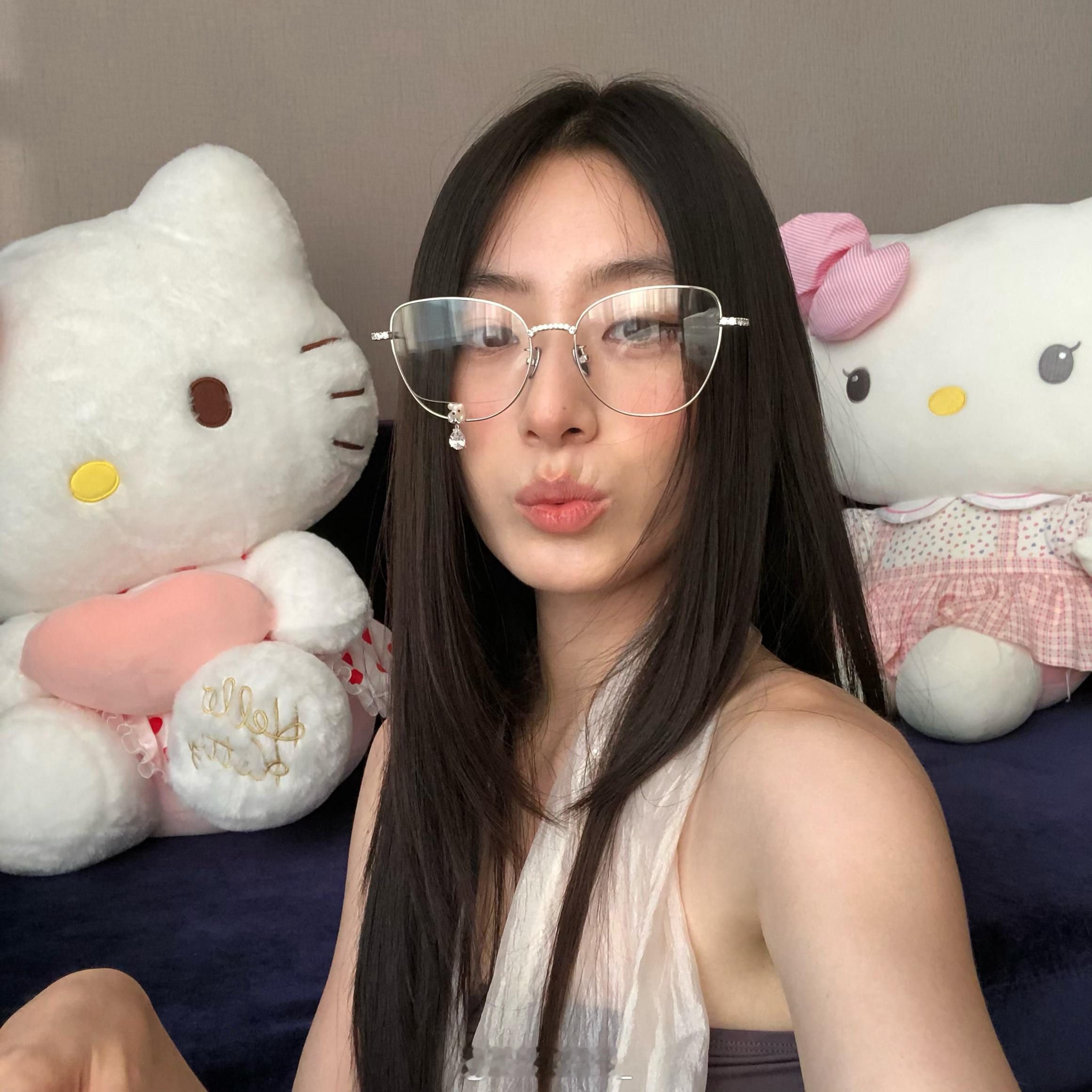 出差偶遇hellokitty一套床品都是太可爱了​​​