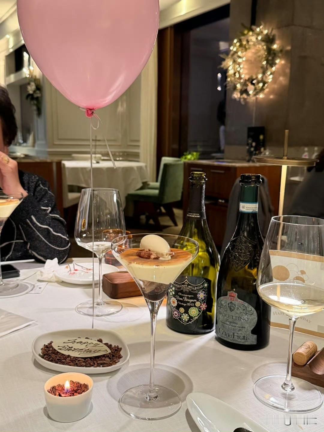 全网羡慕哭！baby带小海绵吃