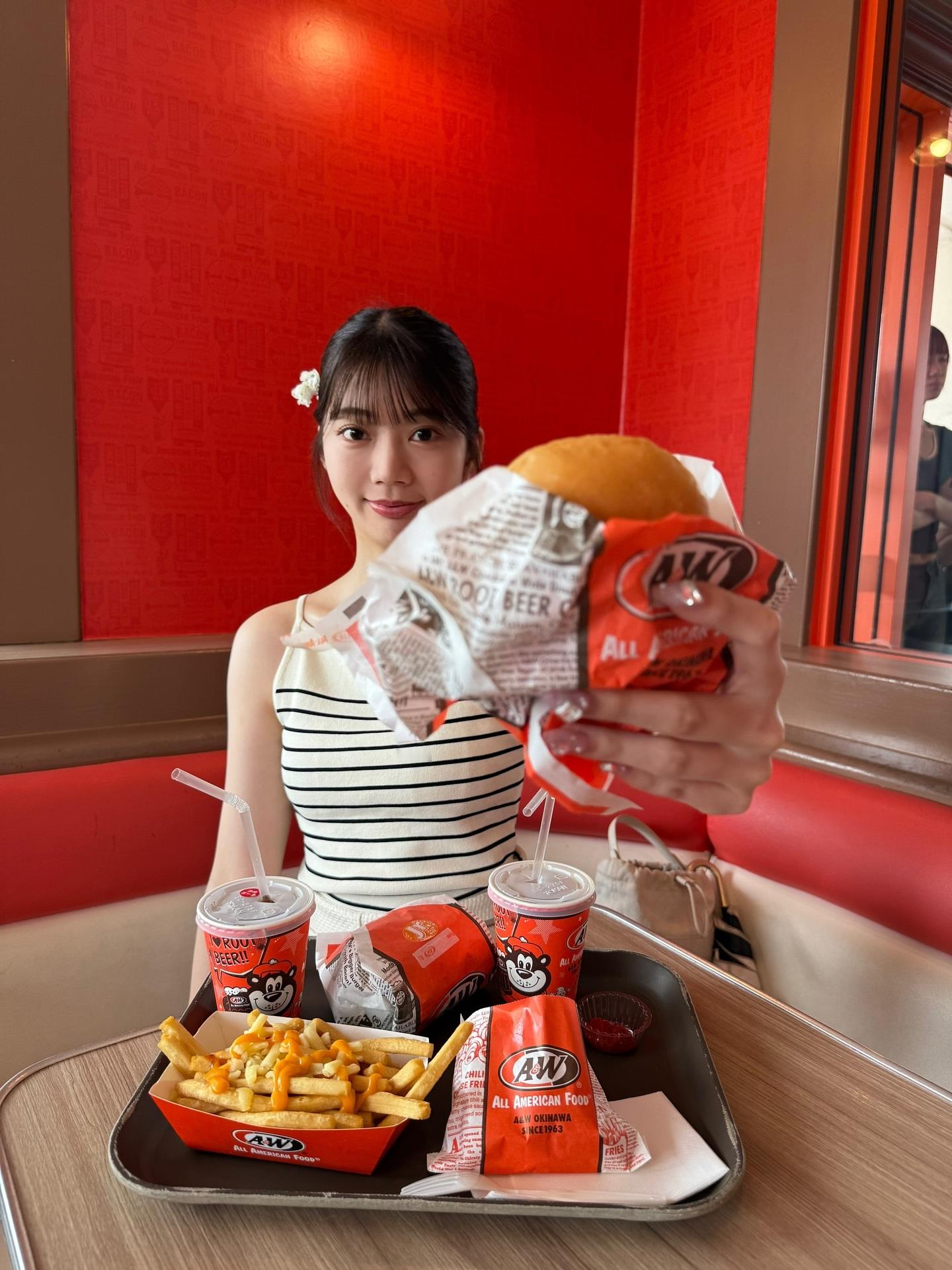 高本彩花🍒「A&W🍔❤️🥤」ayacherigram​​​