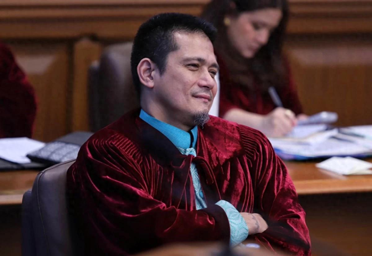 帕迪拉莫非在“切割”？ 日前，菲参议员帕迪拉发声，自己不会参选2028年。这
