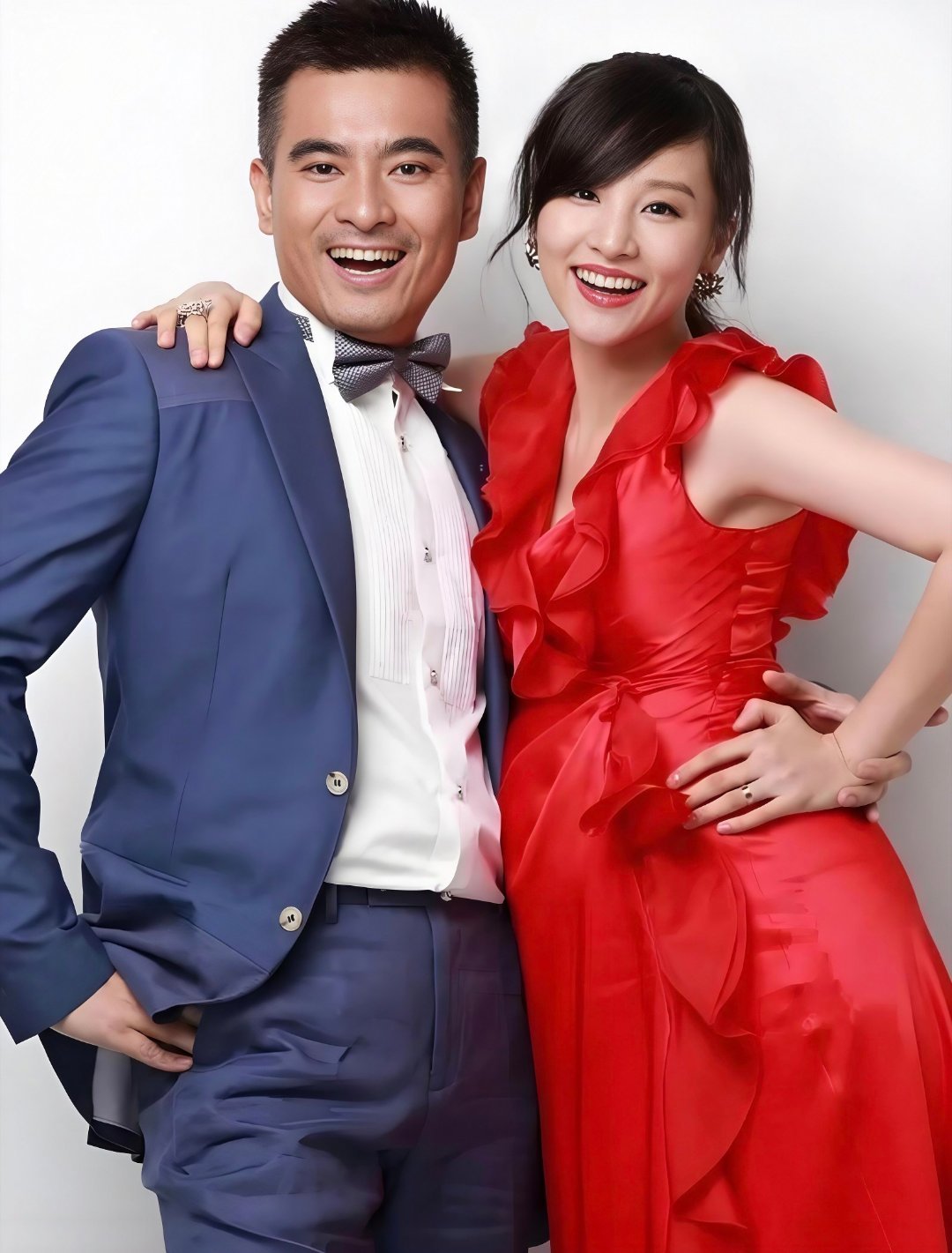 演员陈龙回应“怕老婆、手头紧”：我心甘情愿的，妻子“晒账”喊冤求评理近日，50岁