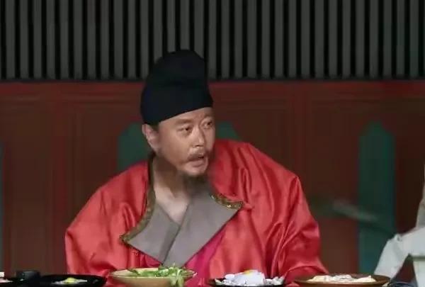 《长安的荔枝》大结局，何有光并非真正的岭南刺史，而是冒名顶替的海盗。10年前，
