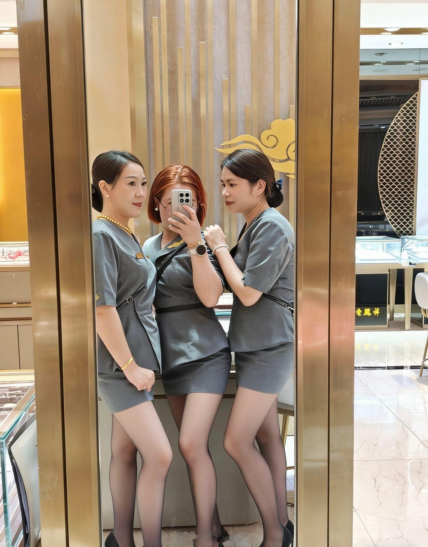 职场穿搭真正的职场自由，不是想穿什么就穿什么，而是穿上什么，都能游刃有余。oot