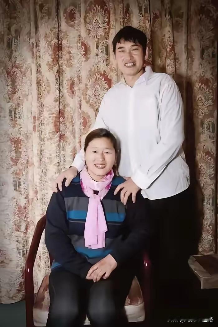 大衣哥朱之文，给所有男人提个醒：能共苦的人，才配同甘。他没出名前穷得叮