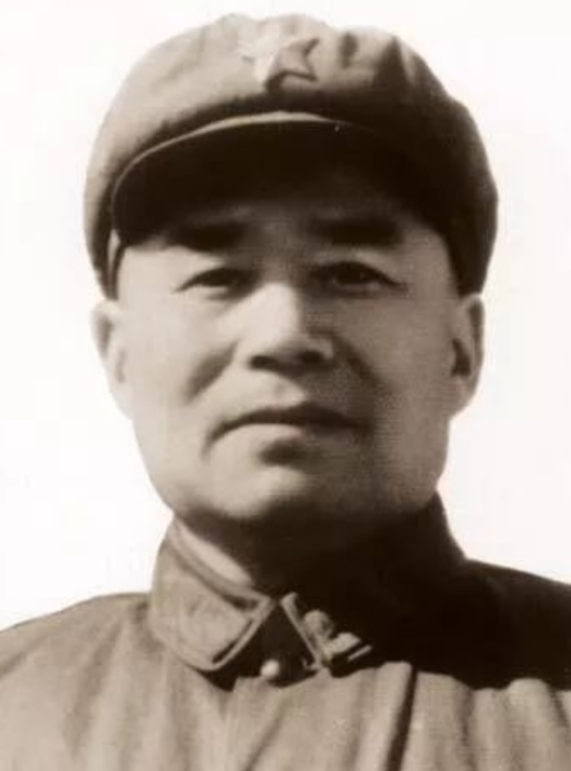1943年，王近山随手消灭120余名日军，但在清点战利品时，战士却疑惑道：枪呢？